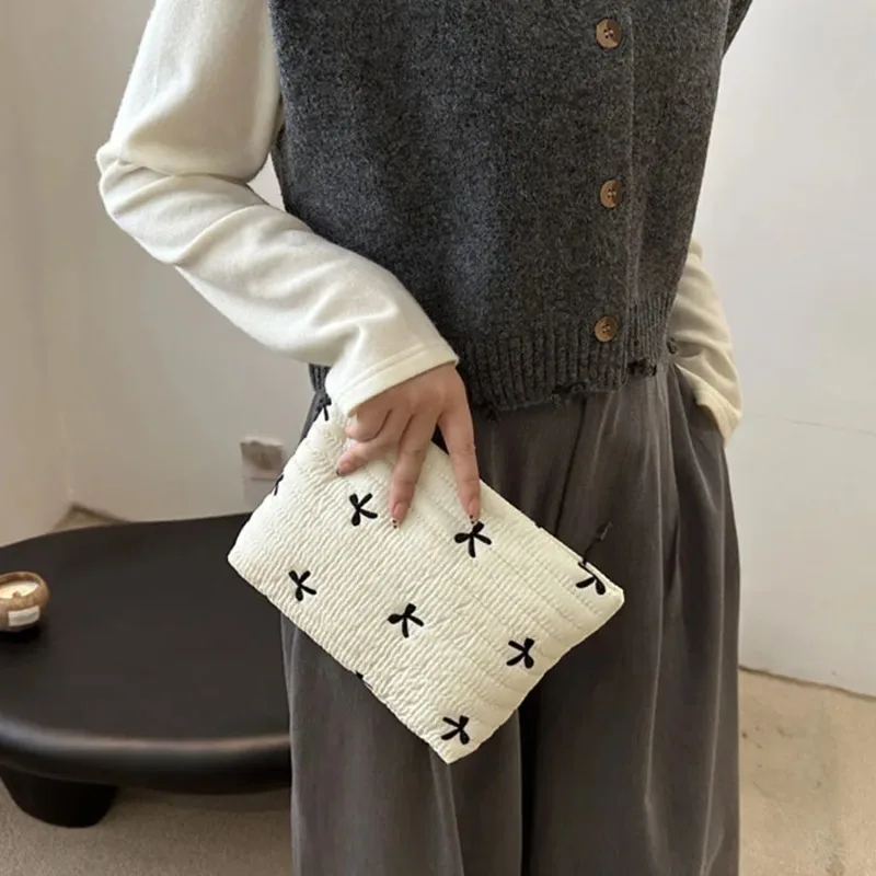 Cute Makeup Bag with Zipper La - đánh giá và giá Embroidery Bag